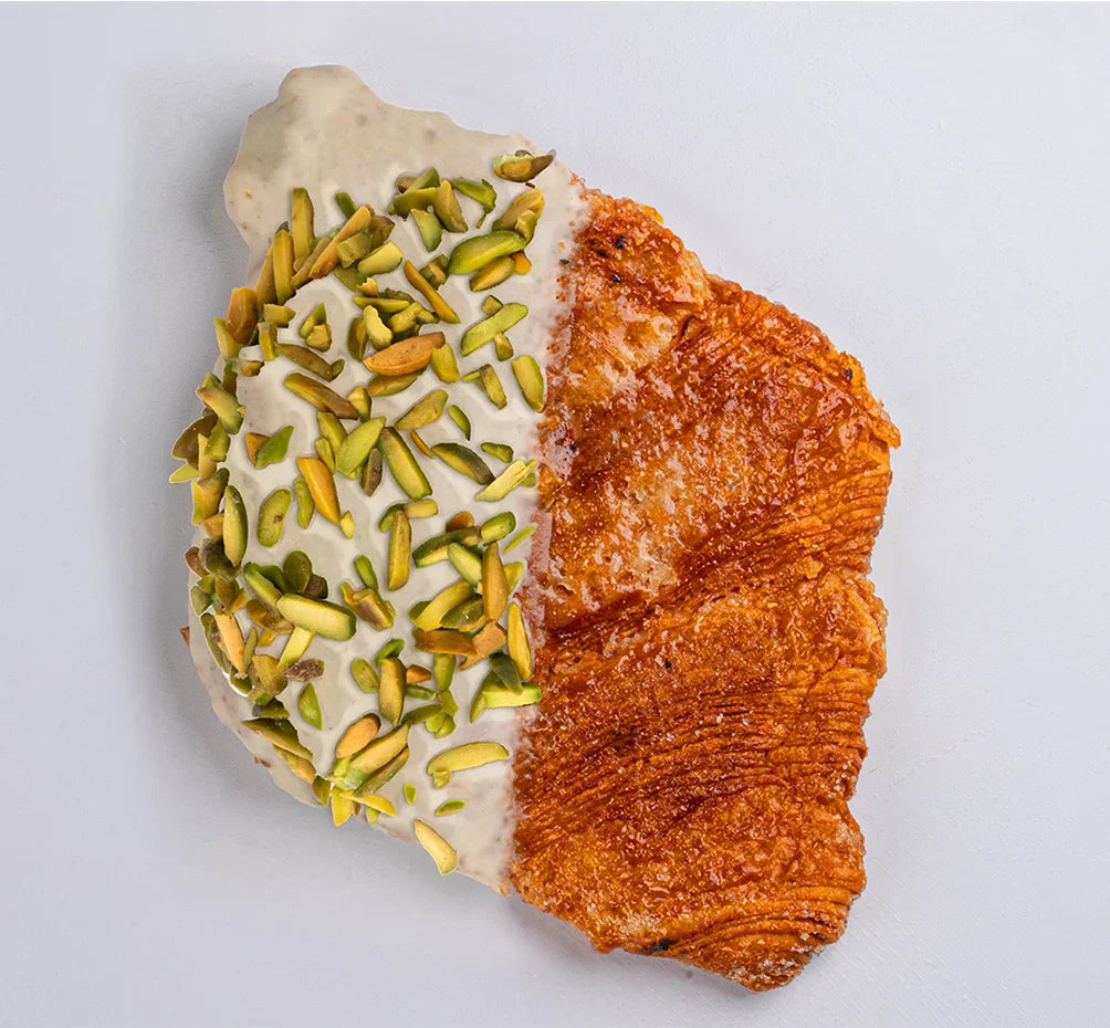 Andy Anand Sugar Free White Chocolate Pistachios Croissant - 10 Pcs Hand Rolled French Butter Croissants, Diabetic Friendly, Enjoy the Amazing Clasic Taste, Gift Box, Decadent Delicious ( 2 lb)