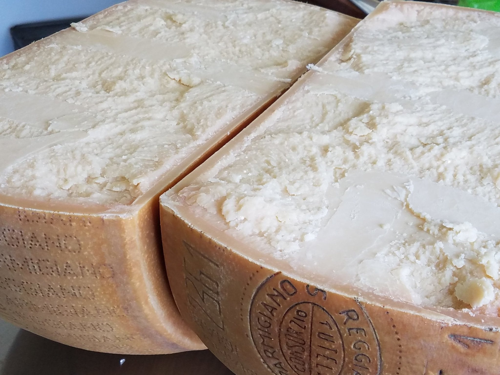 Parmigiano Reggiano DOP Mitica® Di Sola Bruna